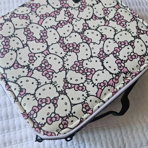 Hello Kitty Cosmetic Bag - Picture 2 of 5